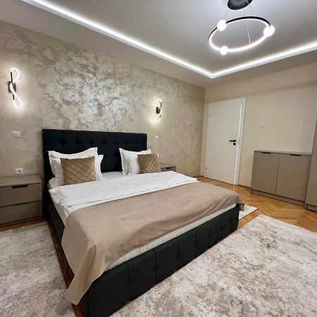 Prestige Aparthotel Braşov Exterior foto